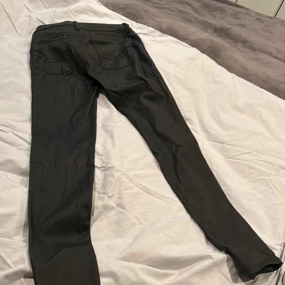 American Eagle faux leather jeggings size 2 regular - Picture 3 of 3